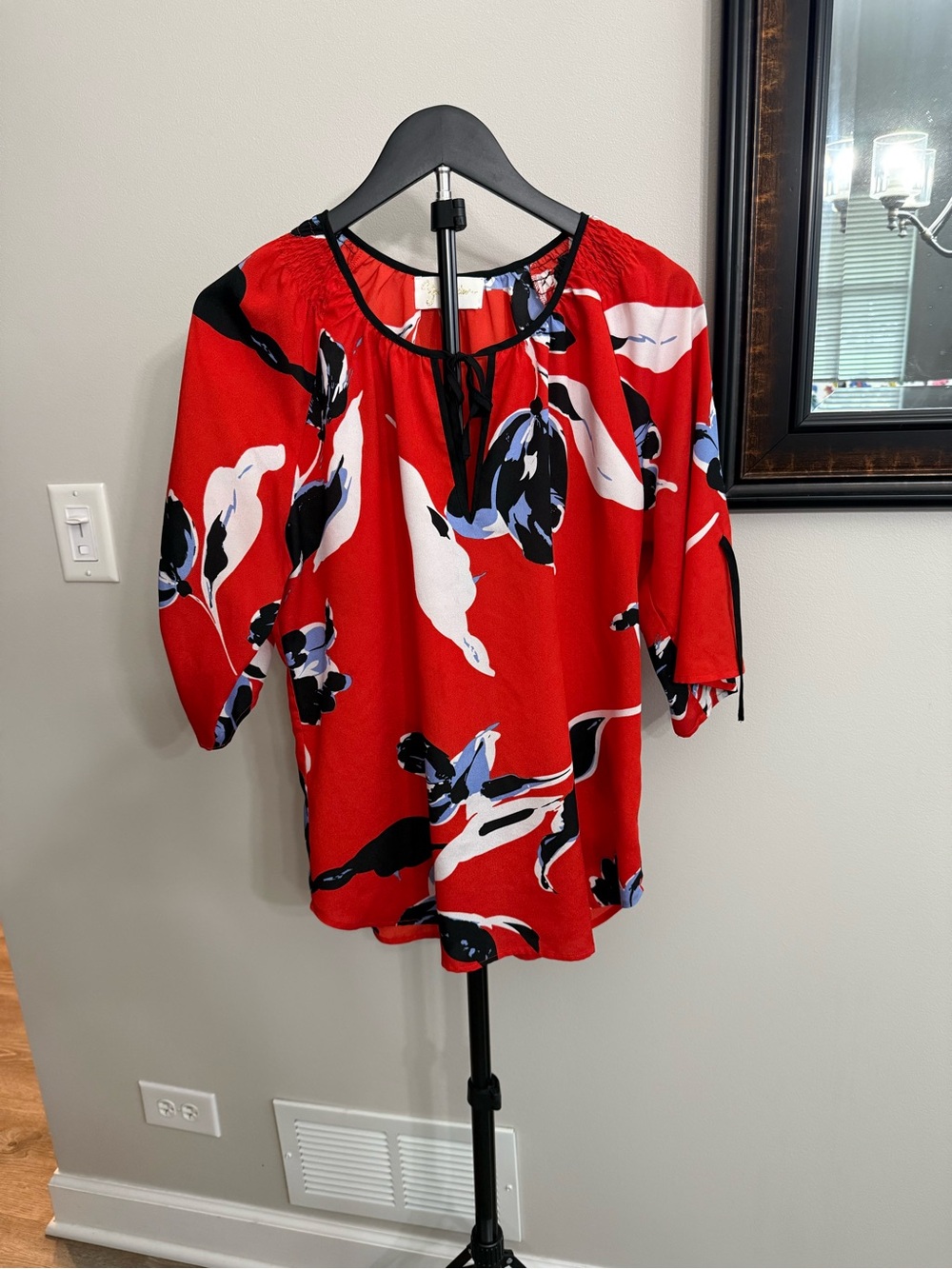 Yumi Kim Red Abstract Floral Tie-Neck Blouse